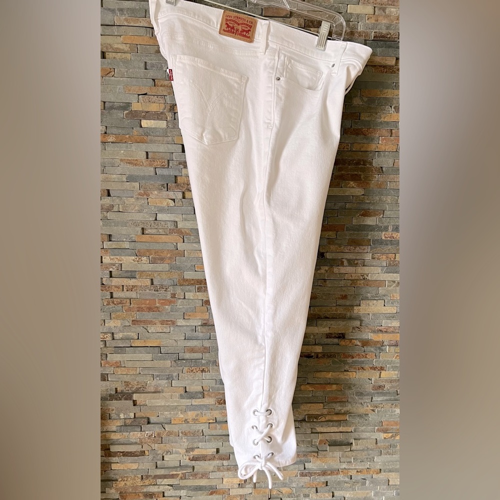 NWOT - Levi’s Womens Lace-Up Cropped Jeans - White - Size 31 - Picture 10 of 14
